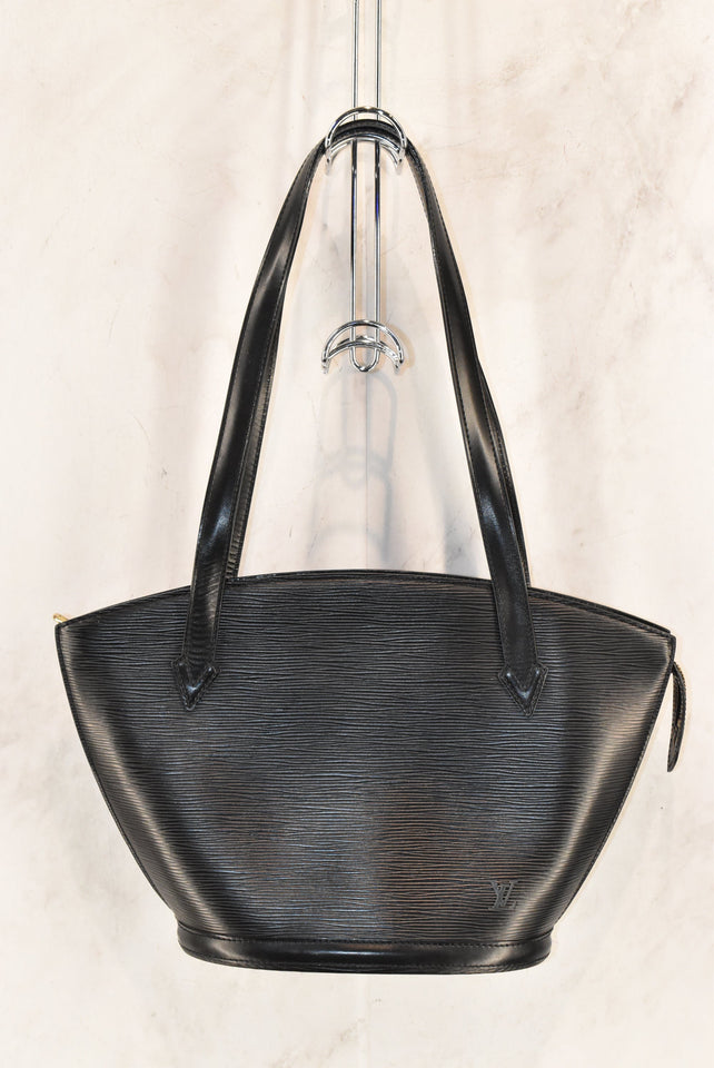 Handbag Luxury Designer By Louis Vuitton Size: Medium