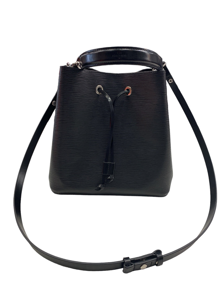 Handbag Luxury Designer By Louis Vuitton Size: Medium