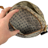 Handbag Luxury Designer By Louis Vuitton Size: Small