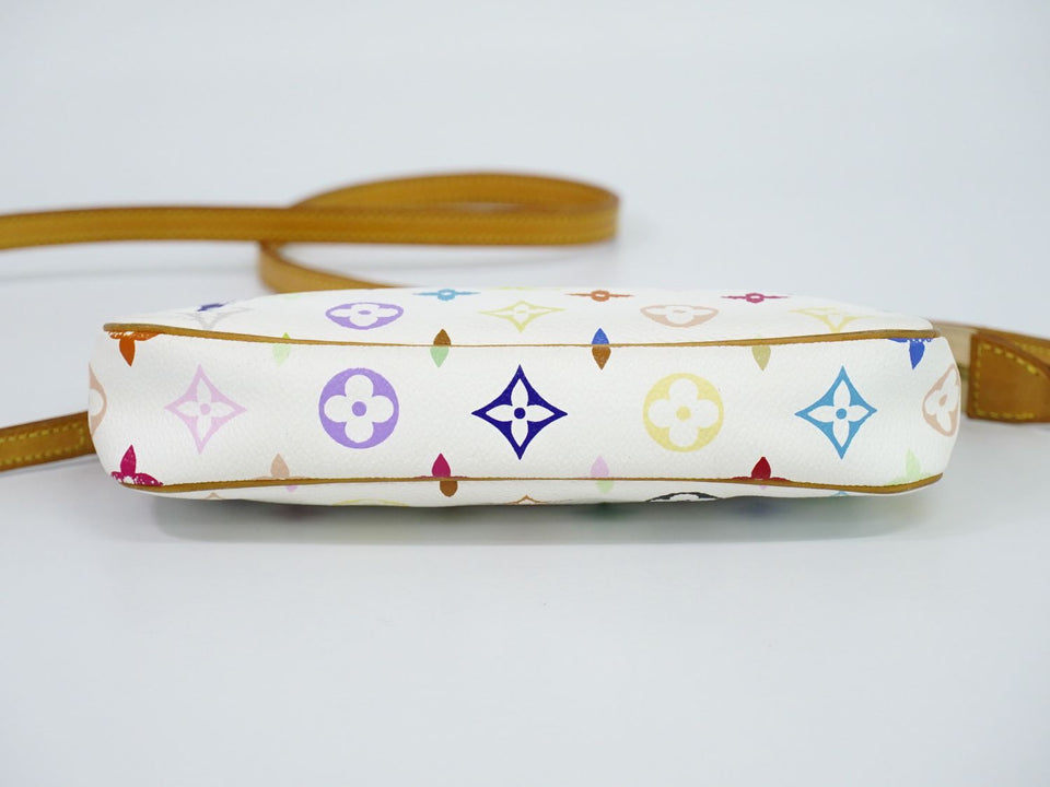 Louis Vuitton Lv Pochette Accessoire Monogram Shoulder Bag White