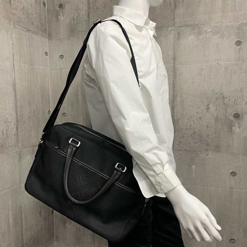 Louis Vuitton Damier jean Porte Document Yak Shoulder Bag