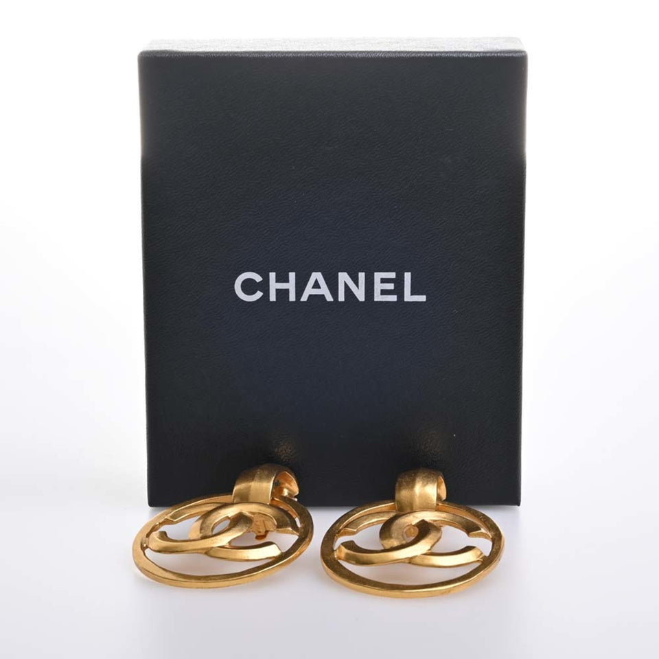 Chanel Cocomark Gold Circle Clip Earrings – Bags Junction