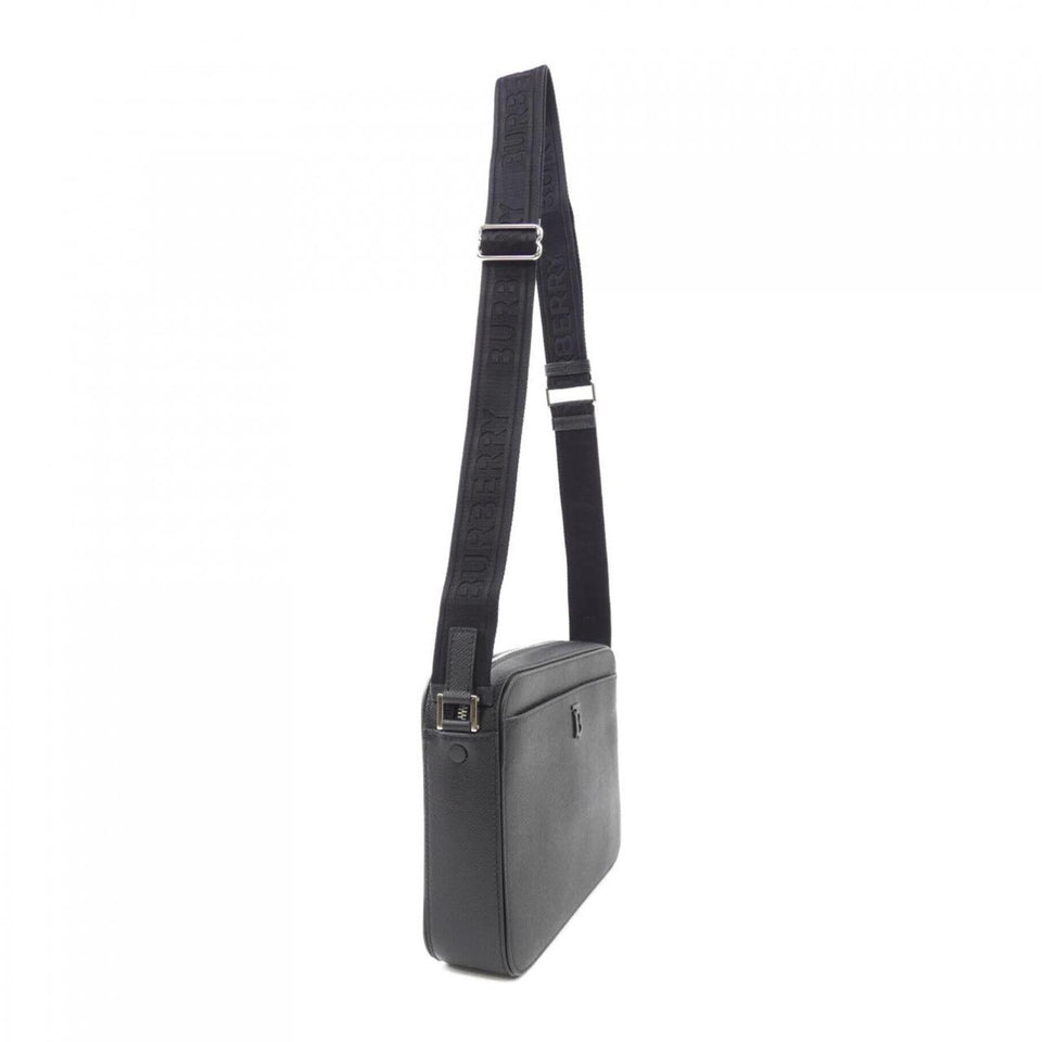 Burberry Black Handbag ( )