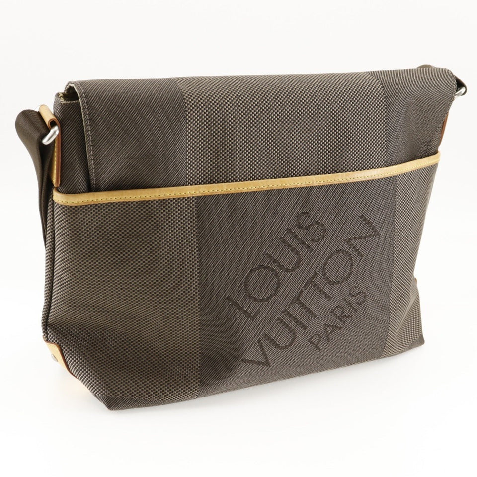 Louis Vuitton Roux Shoulder Bag Damier Jean Canvas Tail Made in Brown Crossbody 2way A4 Flap Men's