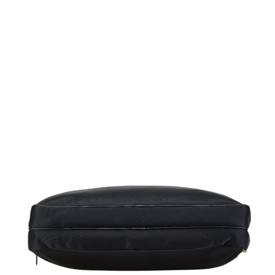 Burberry Black Nylon Leather Shoulder Bag ( )