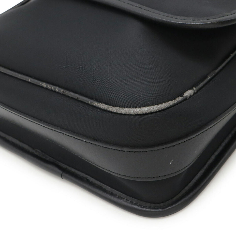 Burberry Black Nylon Leather Shoulder Bag ( )