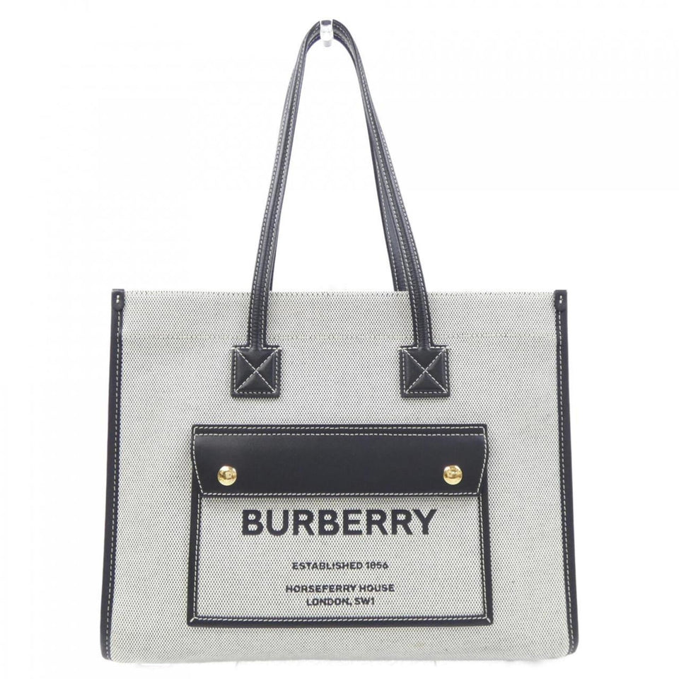 Burberry White Handbag ( )