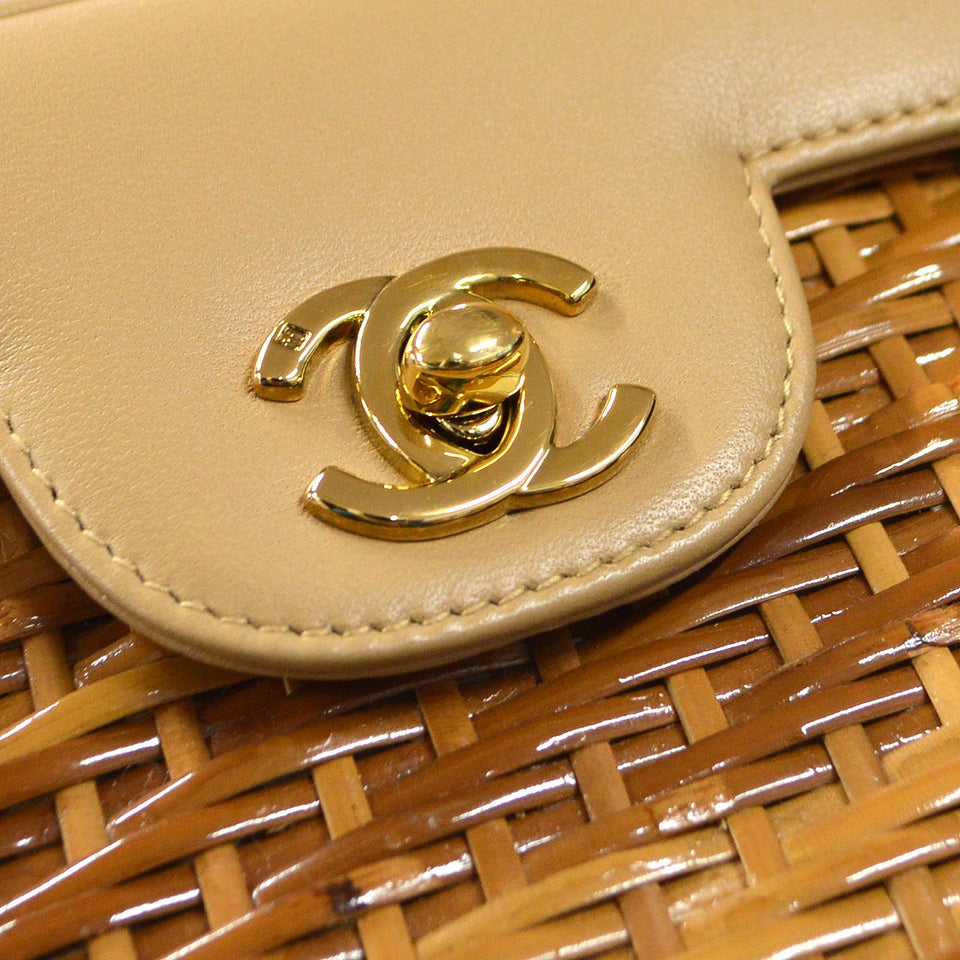 Chanel 1997-1999 Basket Chain Shoulder Bag Beige Rattan - Bags Junction