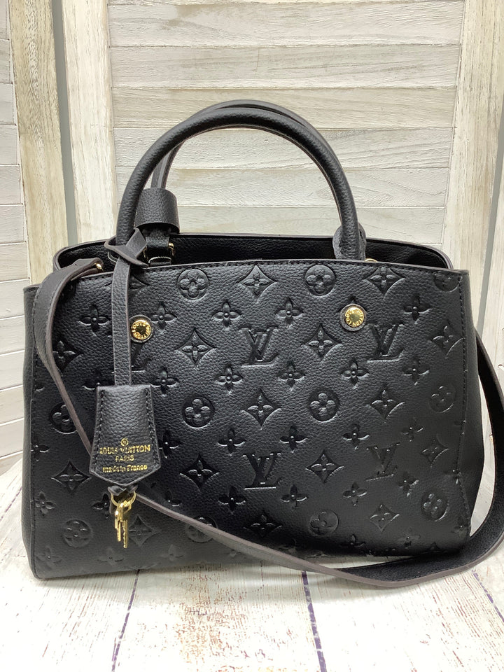 Crossbody Luxury Designer By Louis Vuitton Size: Medium