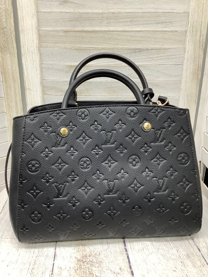 Crossbody Luxury Designer By Louis Vuitton Size: Medium