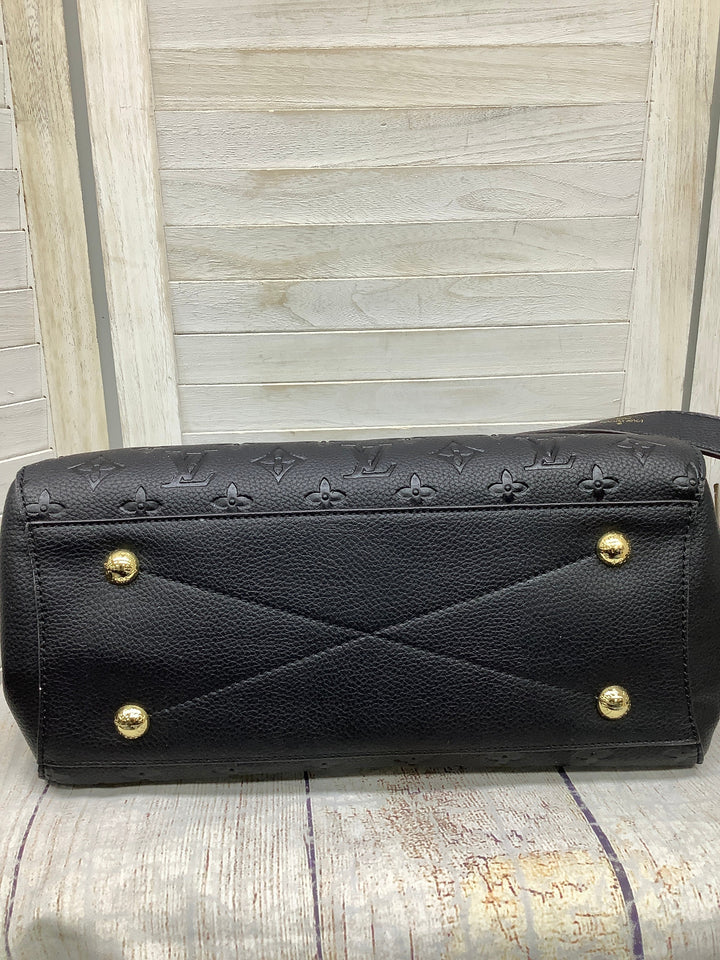 Crossbody Luxury Designer By Louis Vuitton Size: Medium