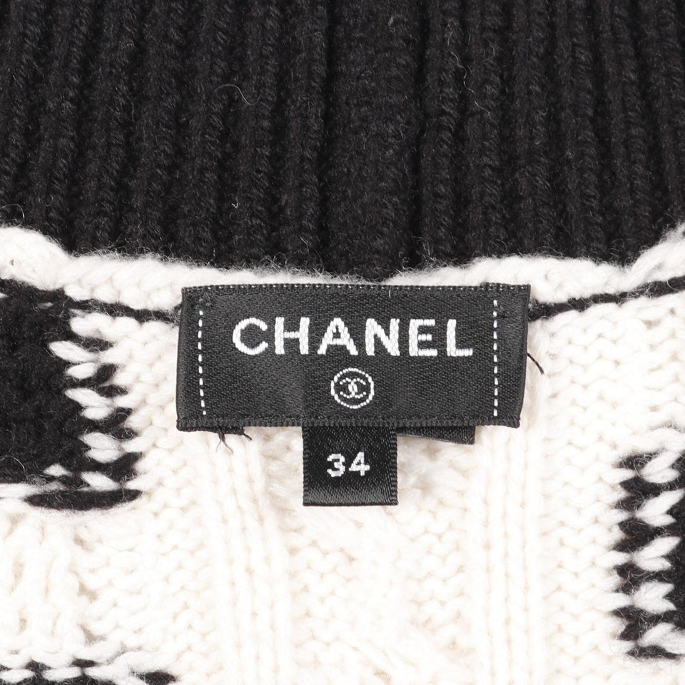 Chanel Coco Mark Button Cashmere Knitwear