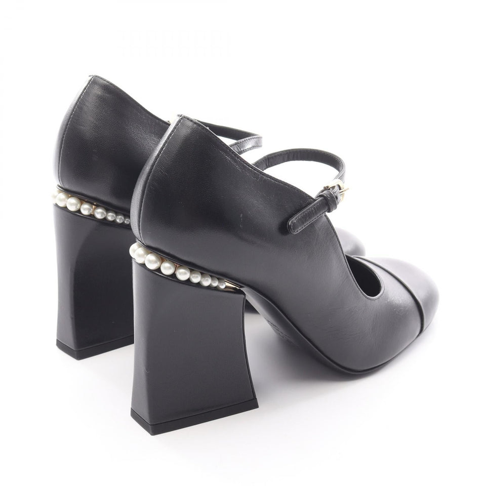 Chanel Coco Mark Leather Pearl Pumps