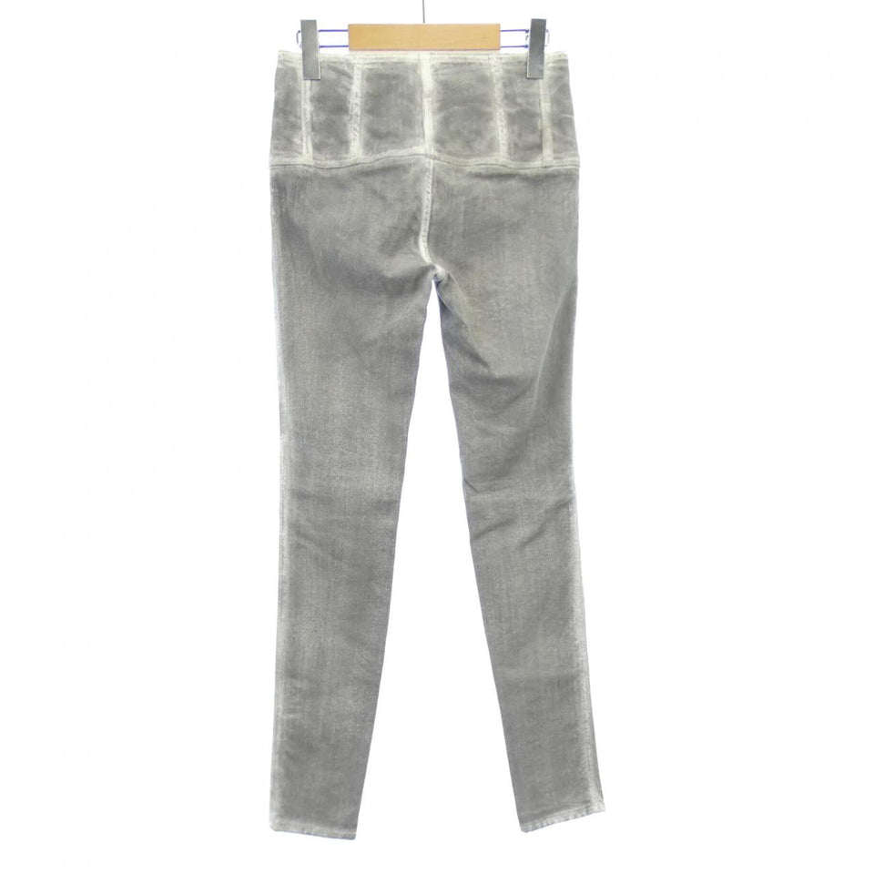 Chanel P49120V36221 Pants