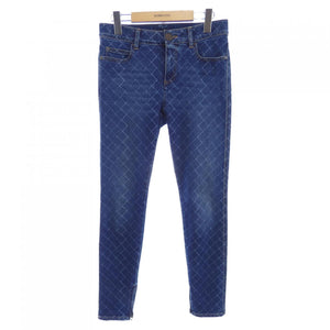 Chanel P56067V42287 Jeans