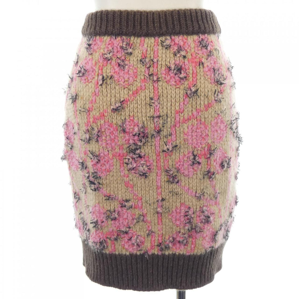 Chanel P73897K10589 22K Cashmere Skirt