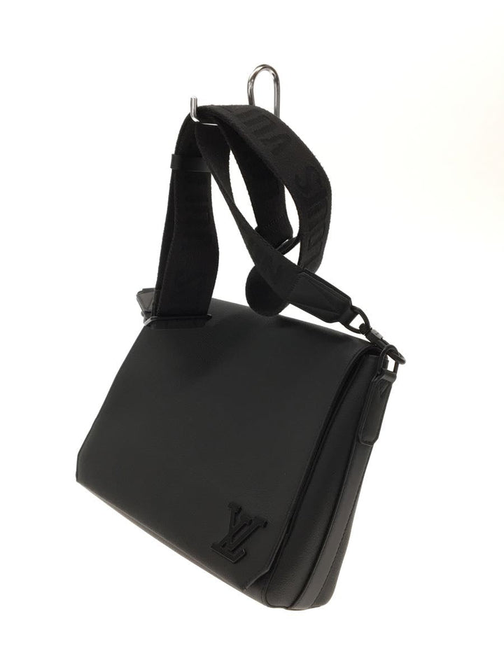 Louis Vuitton Takeoff Messenger LV Aerogram  Leather Shoulder Bag