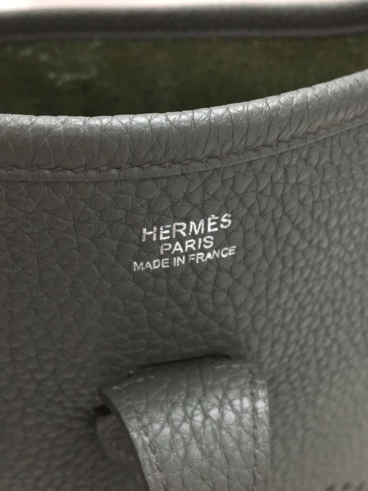 Hermes Leather Solid Tote Bag