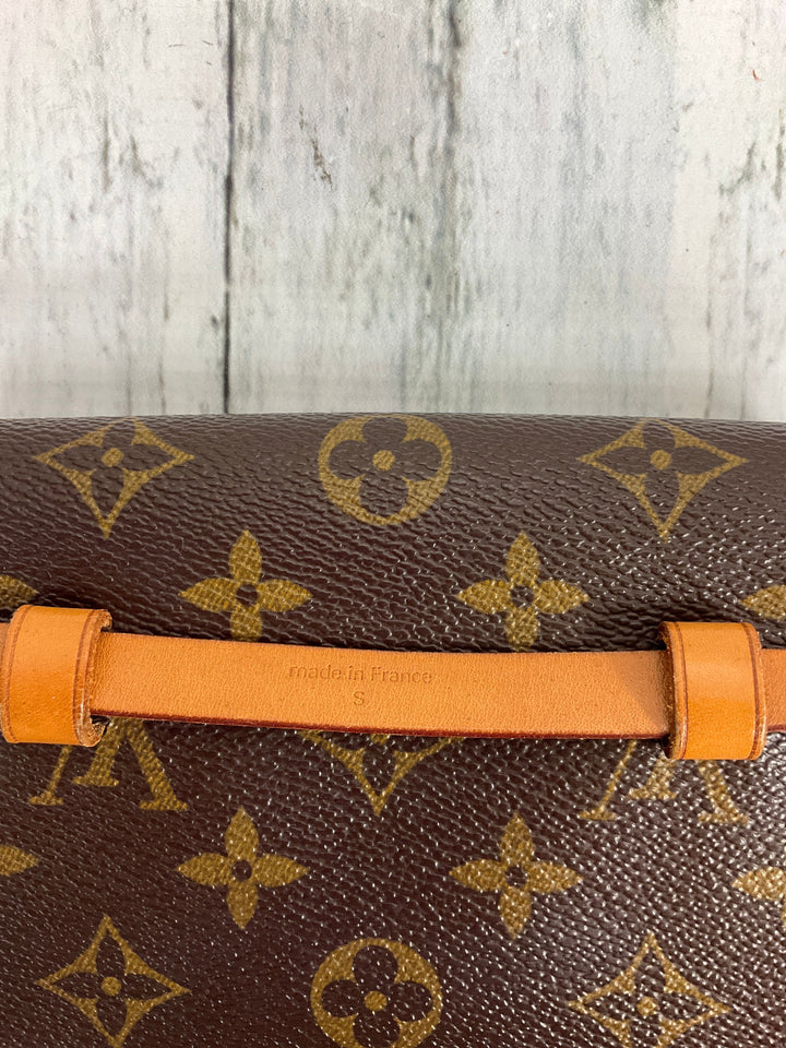 Handbag Luxury Designer By Louis Vuitton Size: Small