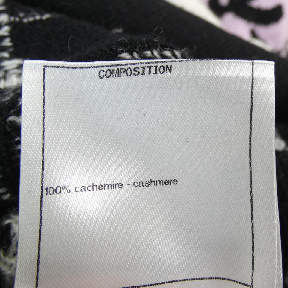 Chanel P73592K10550 22B 100% Cashmere igan