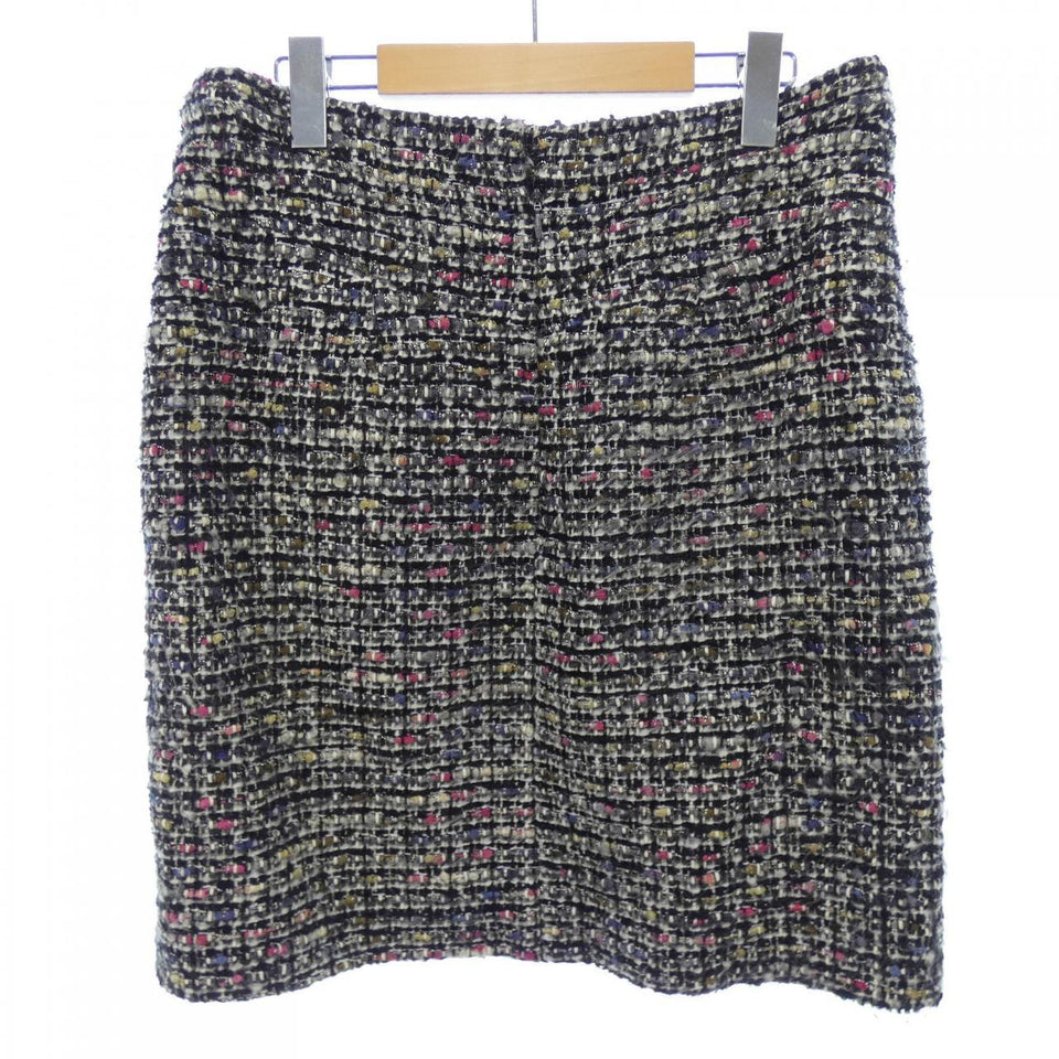 Chanel P39069V28216 Skirt