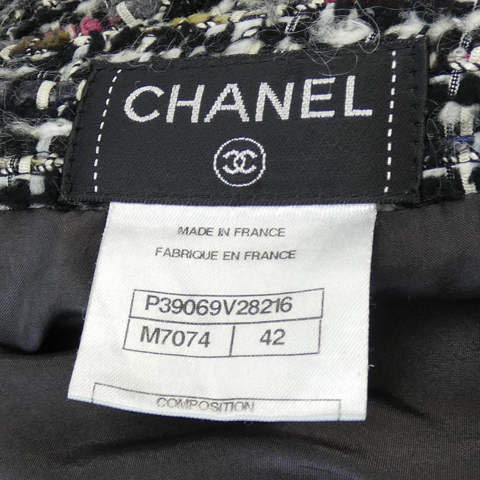 Chanel P39069V28216 Skirt