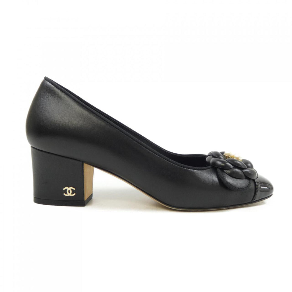Chanel G31665Y50216 Lambskin Patent Leather Pumps