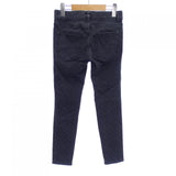 Chanel P56067V42237 Jeans