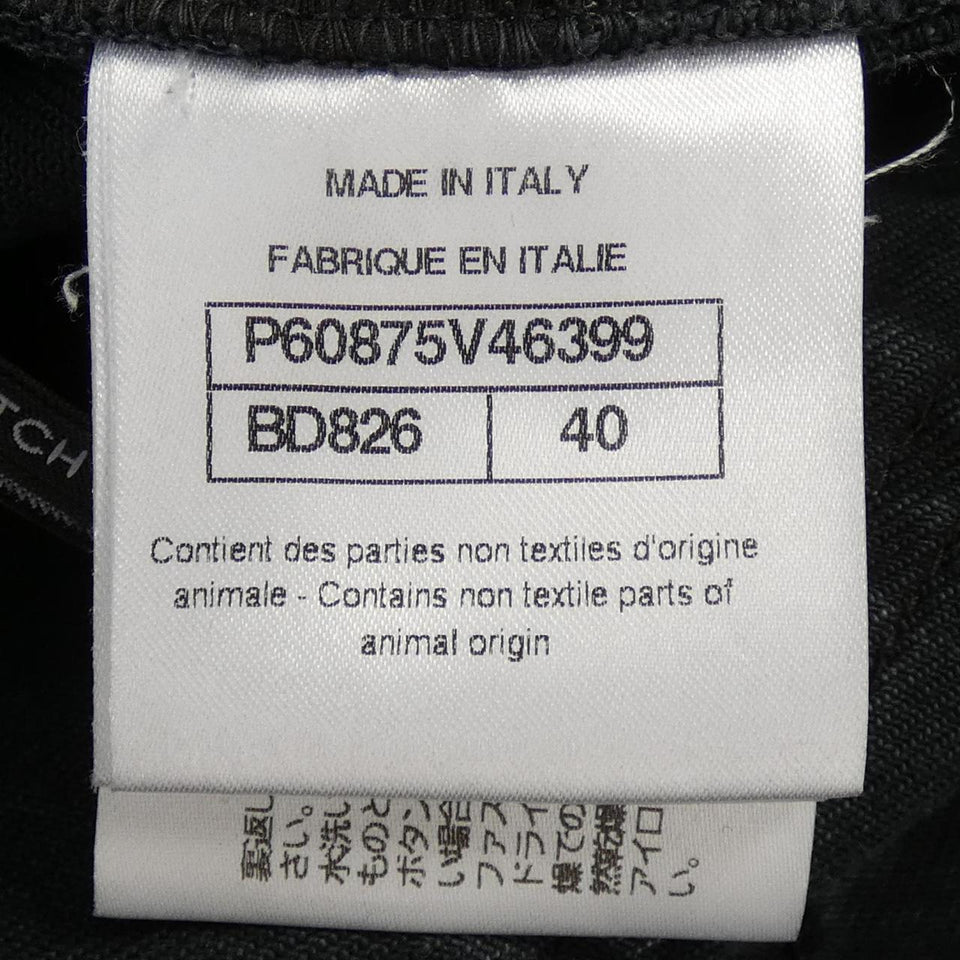 Chanel P60875V46399 Jeans
