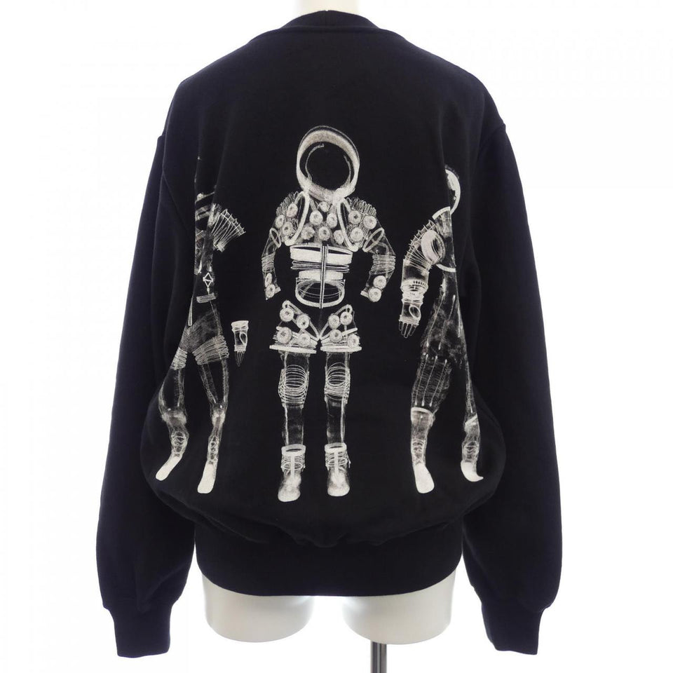 Chanel P57465K07601 17K Sweatshirt