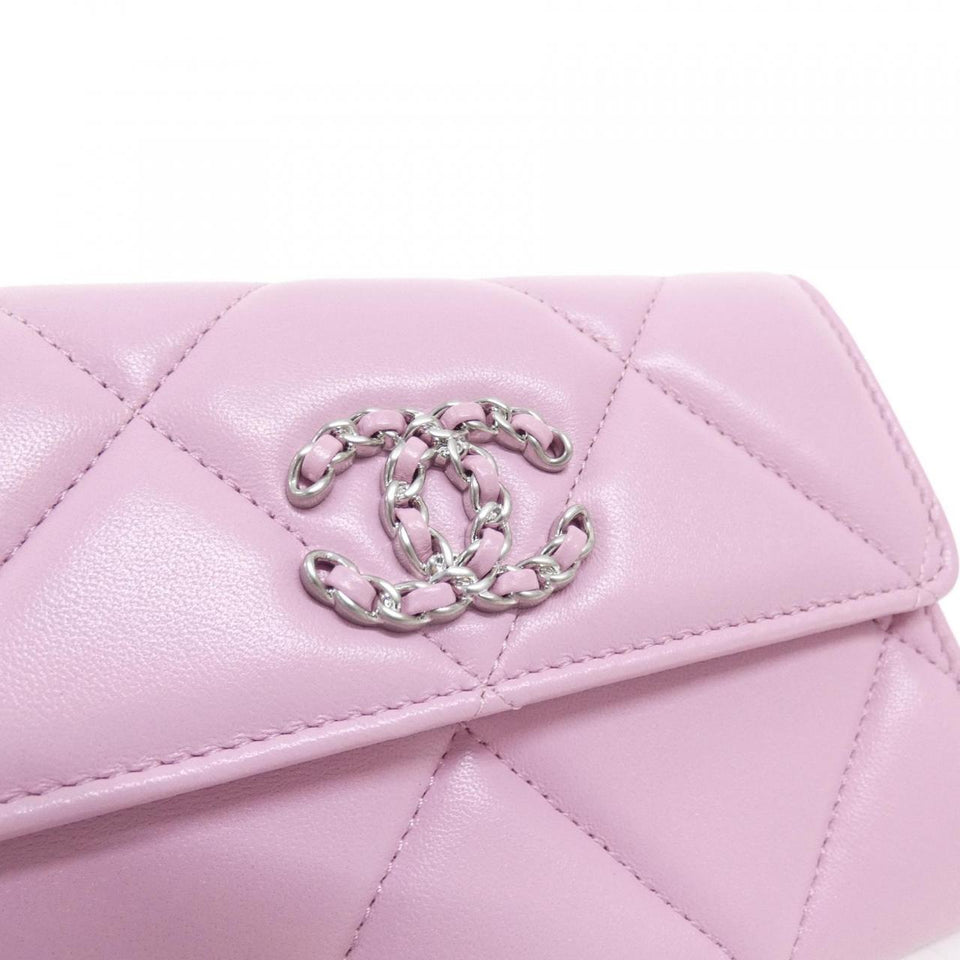 Chanel Chanel 19 Lambskin Wallet
