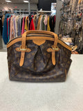 Handbag Luxury Designer By Louis Vuitton Size: Medium