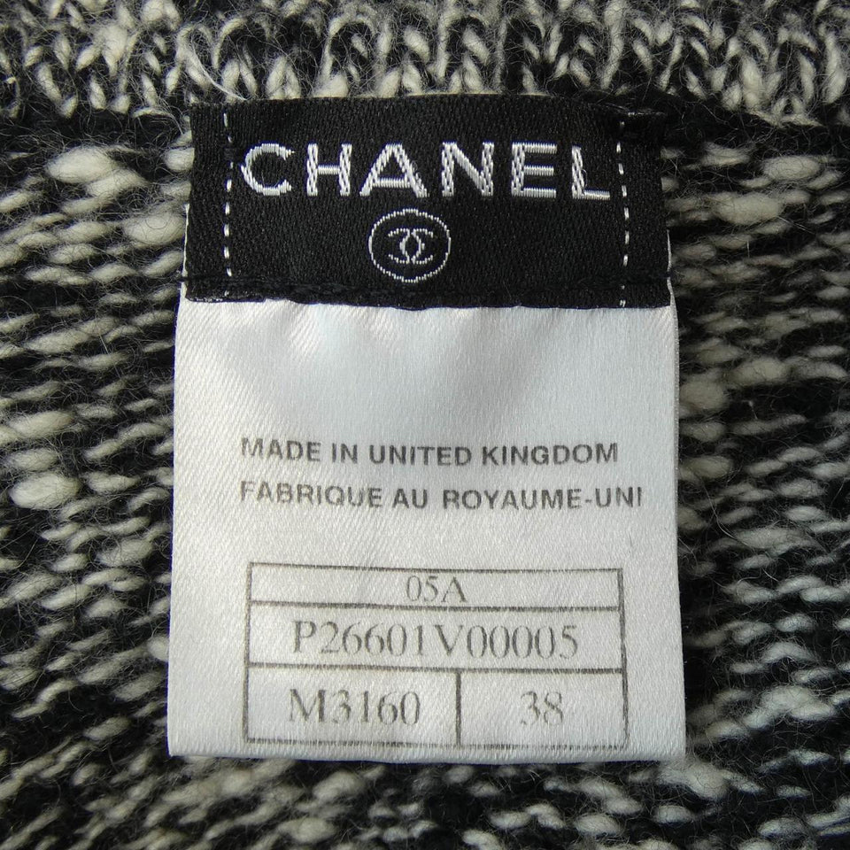 Chanel P26601V00005 Cashmere igan
