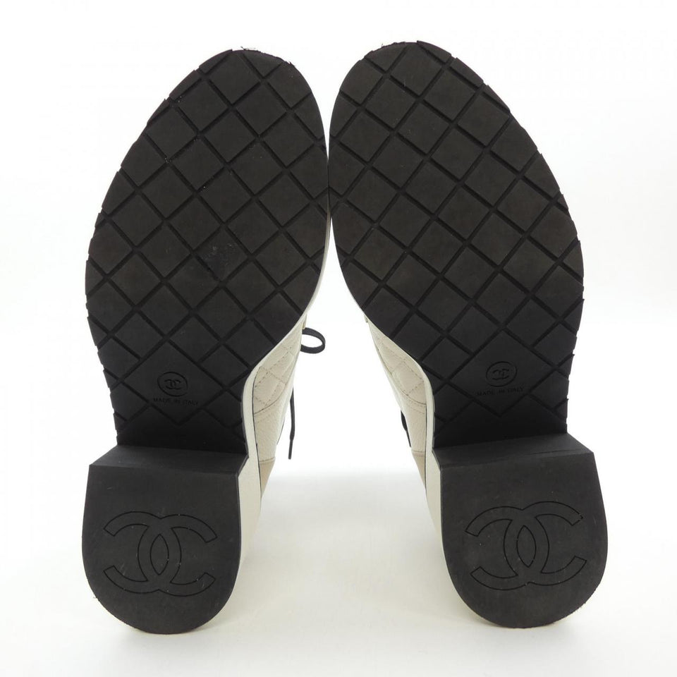 Chanel G38514Y55583 Pearl Calfskin Calfskin Patent Calfskin Boots