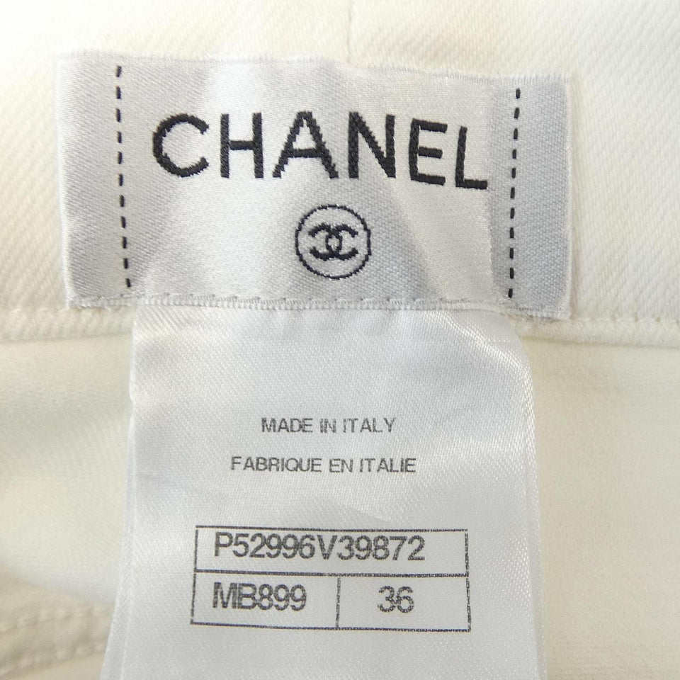 Chanel P52996V39872 Jeans