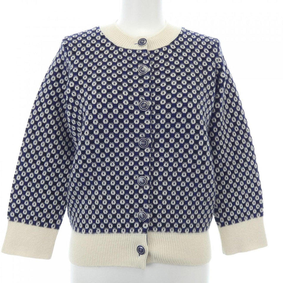Chanel P47951K06141 Cashmere igan