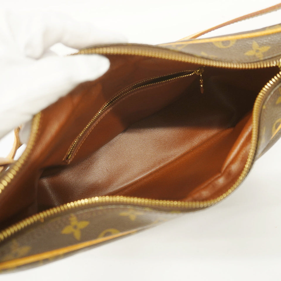 Louis Vuitton Shoulder Bag Monogram Boulogne 30