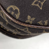 Louis Vuitton Saumur 30 Crossbody Shoulder Bag Monogram