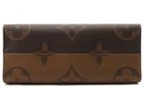 Louis Vuitton Bag On The Go MM Monogram Giant Reverse