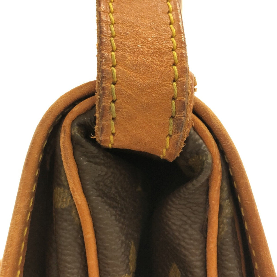 Louis Vuitton Saumur 30  Monogram Canvas Shoulder Bag