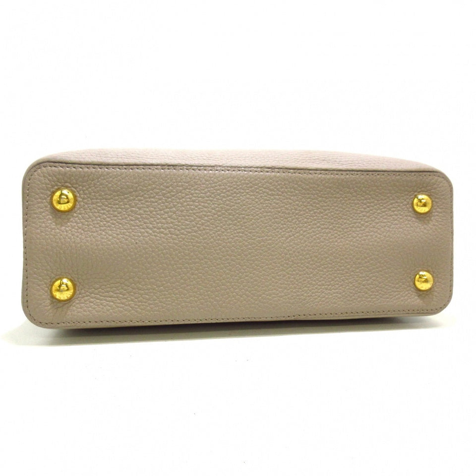 Louis Vuitton Capucines MM Taurillon Leather Handbag