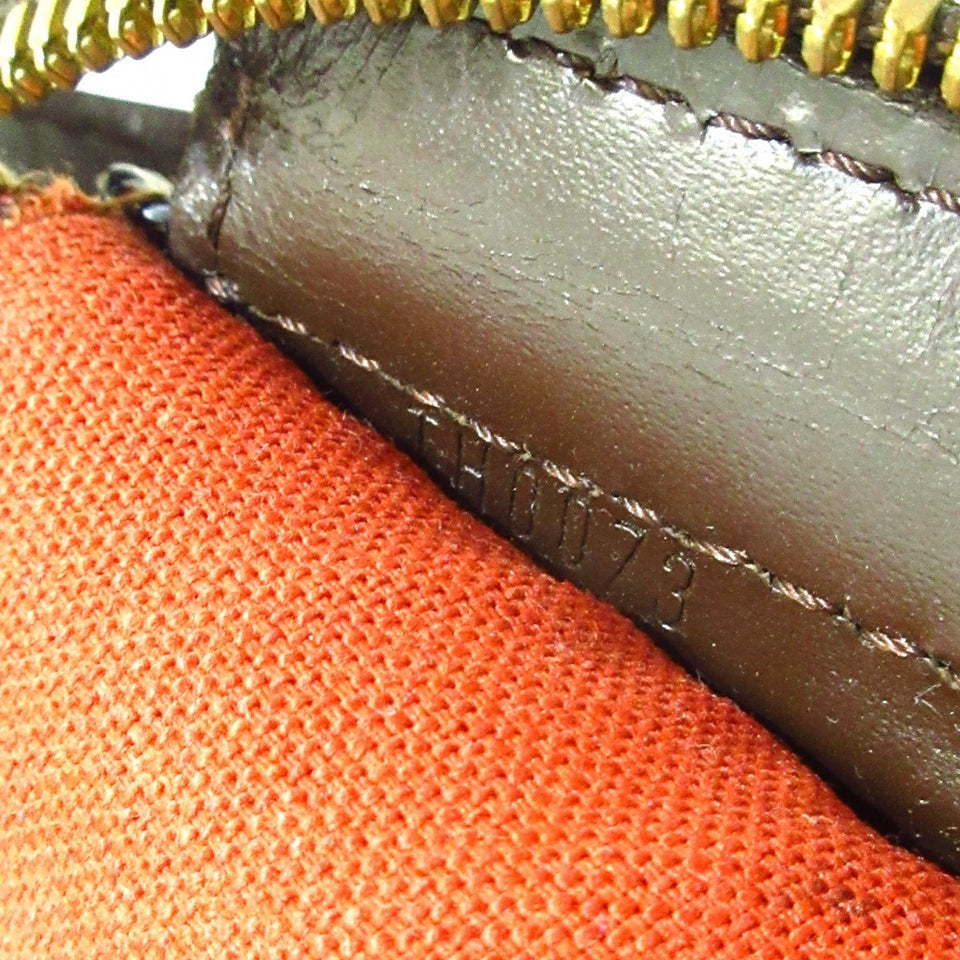 Louis Vuitton Chelsea  Damier Canvas Shoulder Bag