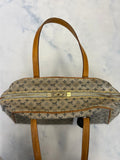 Handbag Luxury Designer By Louis Vuitton Size: Medium