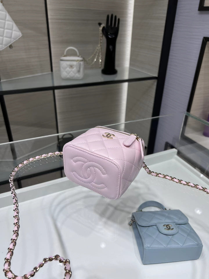 Chanel Mini Vanity Case Light Pink Quilted Lambskin with Mirror | Bags Junction