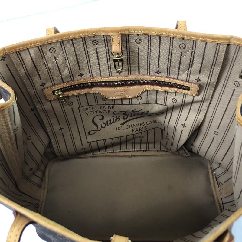 Louis Vuitton Monogram Neverfull MM Tote Bag
