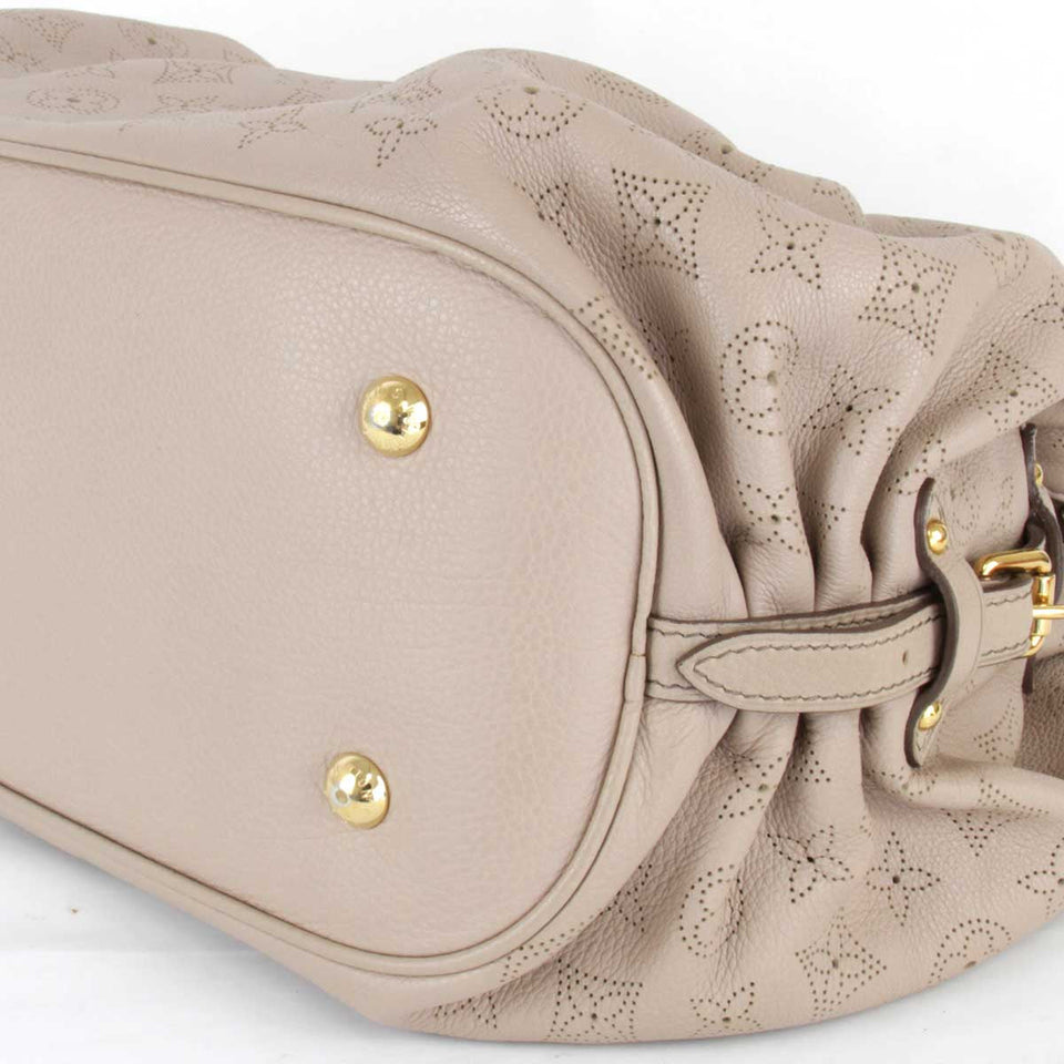 Louis Vuitton XL Shoulder Bag Monogram Mahina Beige