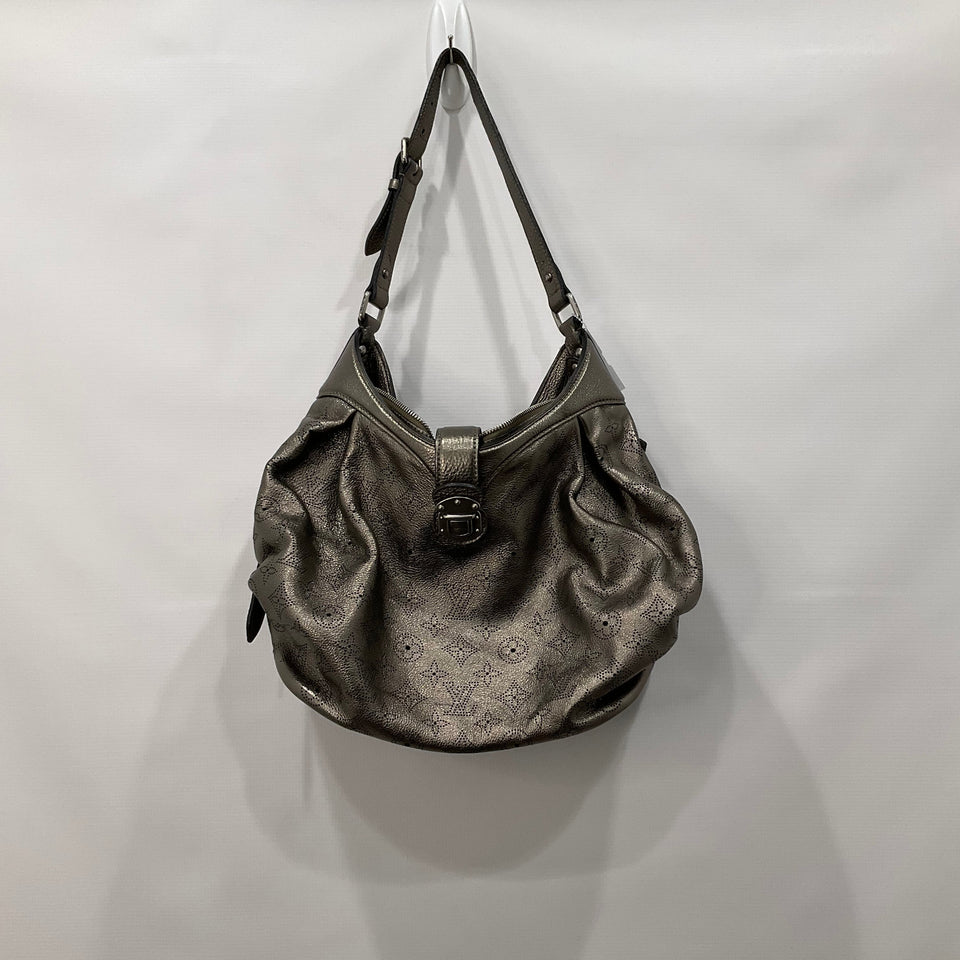 Handbag Luxury Designer By Louis Vuitton Size: Medium