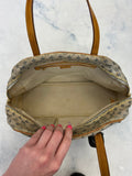 Handbag Luxury Designer By Louis Vuitton Size: Medium