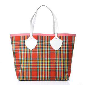 Burberry Vintage Check The Giant Reversible Tote