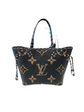 Handbag Designer By Louis Vuitton Size: Large
